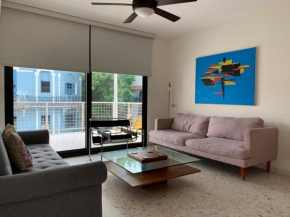 1BR Apart with Balcony in Casco by Master #12
